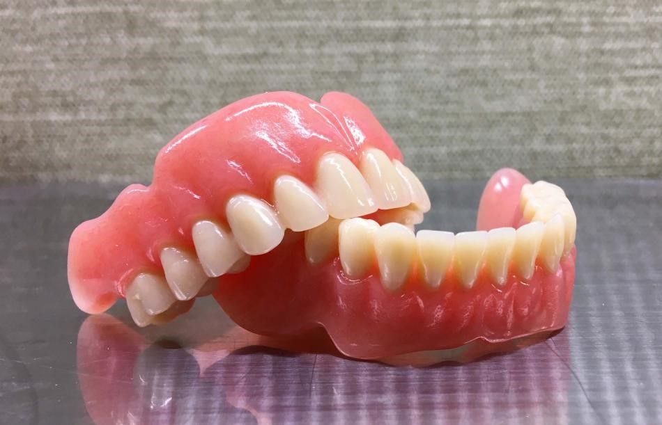 полное протезирование зубов